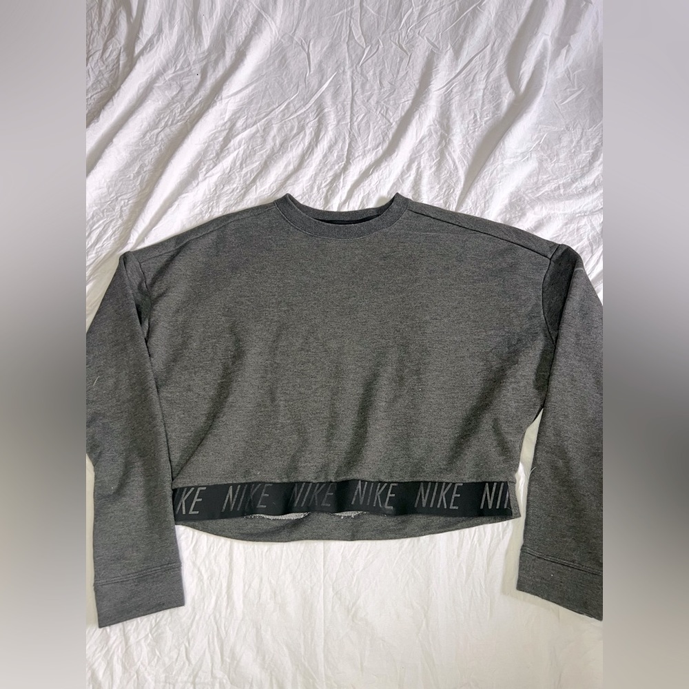 Nike crop top sweater